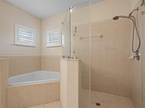 144 NE 32nd Ter, Homestead FL 33033