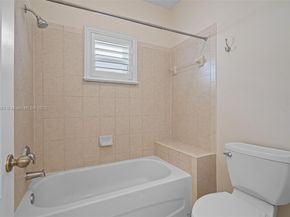 144 NE 32nd Ter, Homestead FL 33033