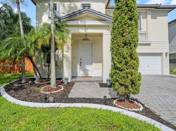 144 NE 32nd Ter, Homestead FL 33033