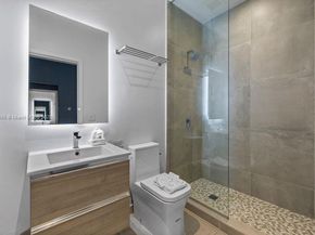 239 SW 9 Street 602, Miami FL 33130