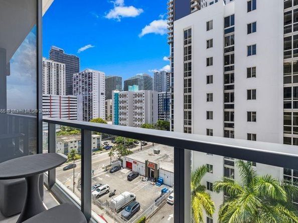 239 SW 9 Street 602, Miami FL 33130