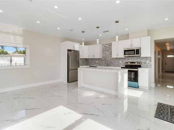 1199 Highland Rd, Lake Worth FL 33462