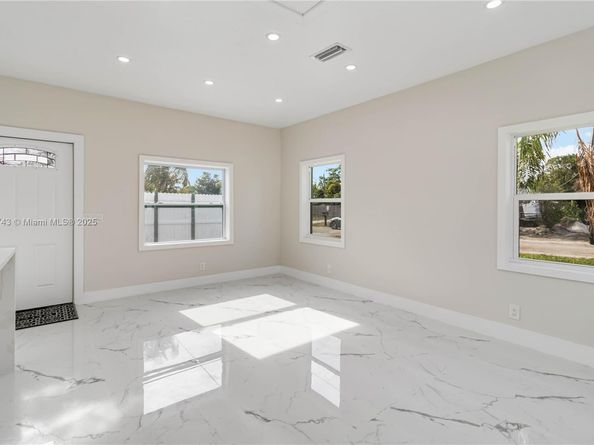 1199 Highland Rd, Lake Worth FL 33462