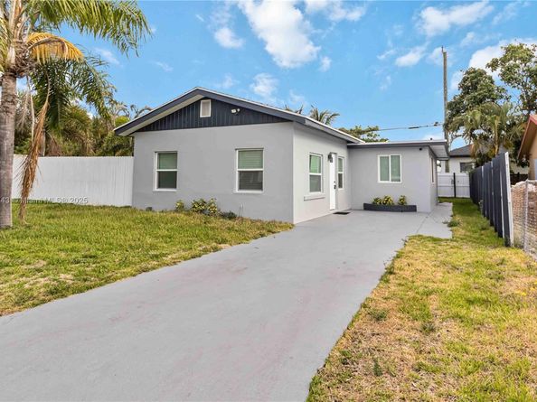 1199 Highland Rd, Lake Worth FL 33462