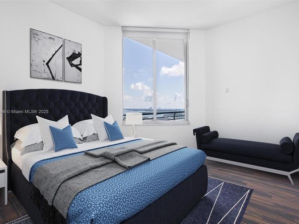 335 S Biscayne Blvd LPH00, Miami FL 33131