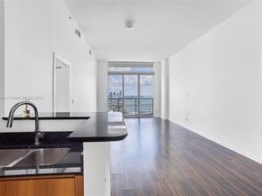 335 S Biscayne Blvd LPH00, Miami FL 33131