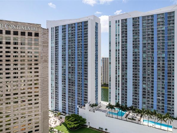335 S Biscayne Blvd LPH00, Miami FL 33131