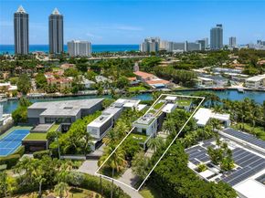 528 Lakeview Ct, Miami Beach FL 33140