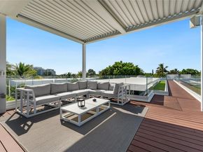 528 Lakeview Ct, Miami Beach FL 33140