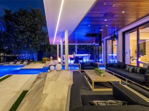 528 Lakeview Ct, Miami Beach FL 33140