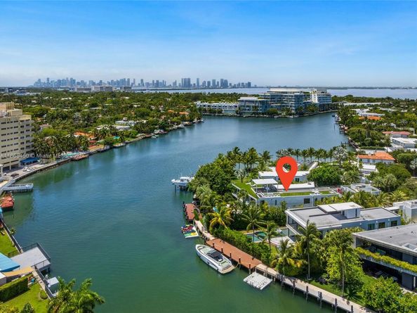 528 Lakeview Ct, Miami Beach FL 33140