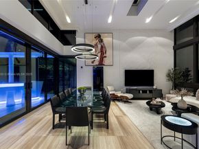 528 Lakeview Ct, Miami Beach FL 33140