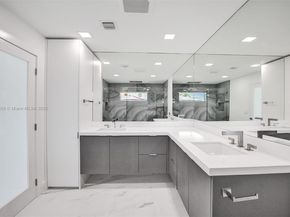 12100 NW 6th St, Plantation FL 33325