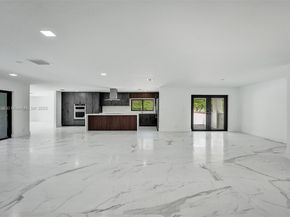 12100 NW 6th St, Plantation FL 33325