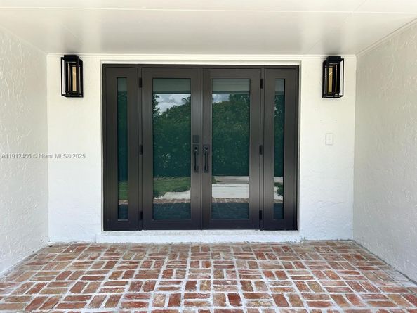 12100 NW 6th St, Plantation FL 33325