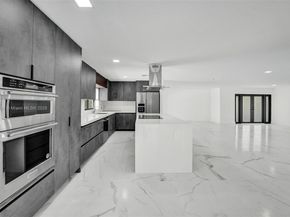 12100 NW 6th St, Plantation FL 33325