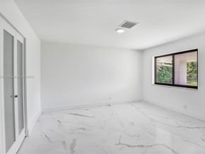 12100 NW 6th St, Plantation FL 33325