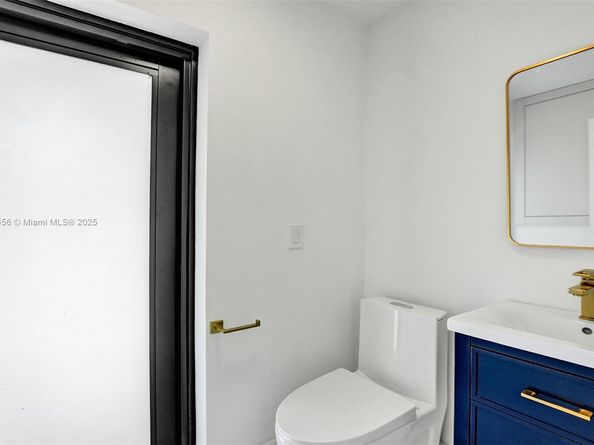 12100 NW 6th St, Plantation FL 33325