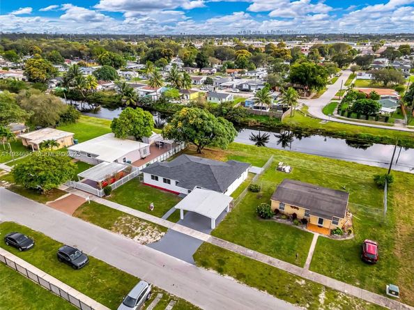 2410 NW 155th Ter, Miami Gardens FL 33054