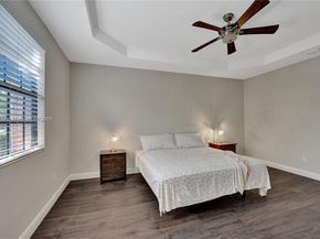 7242 NW 108th Way, Parkland FL 33076