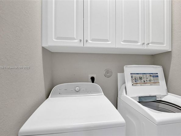 7242 NW 108th Way, Parkland FL 33076