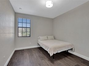 7242 NW 108th Way, Parkland FL 33076