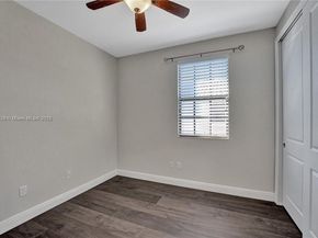 7242 NW 108th Way, Parkland FL 33076