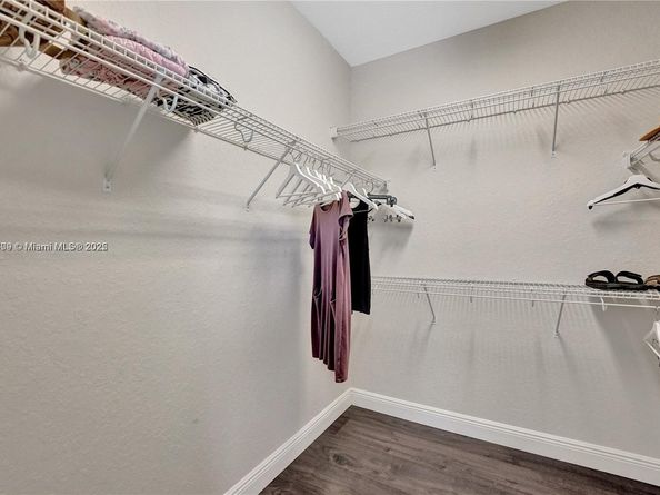 7242 NW 108th Way, Parkland FL 33076