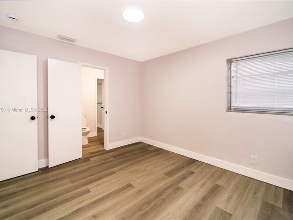 6620 Charleston St, Hollywood FL 33024