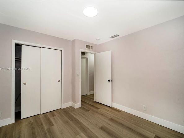 6620 Charleston St, Hollywood FL 33024