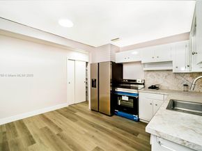 6620 Charleston St, Hollywood FL 33024