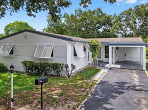 6620 Charleston St, Hollywood FL 33024