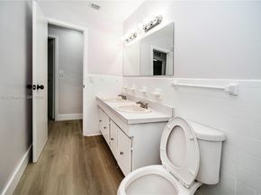 6620 Charleston St, Hollywood FL 33024