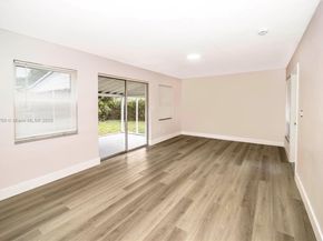 6620 Charleston St, Hollywood FL 33024