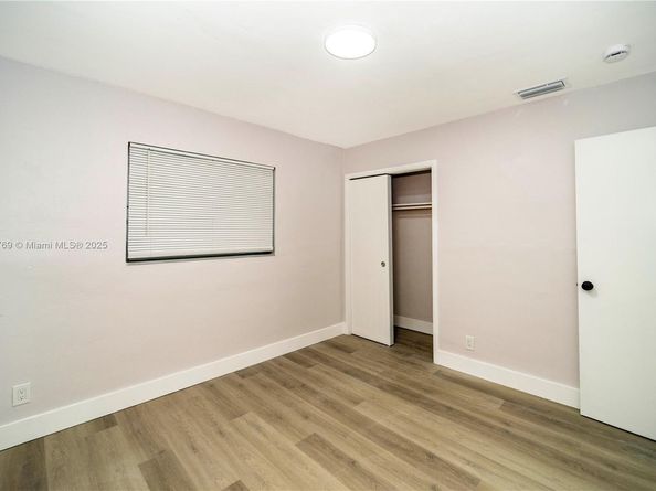 6620 Charleston St, Hollywood FL 33024