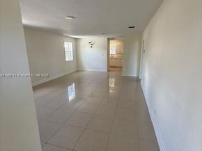 2711 Dewey St, Hollywood FL 33020