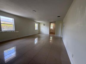 2711 Dewey St, Hollywood FL 33020