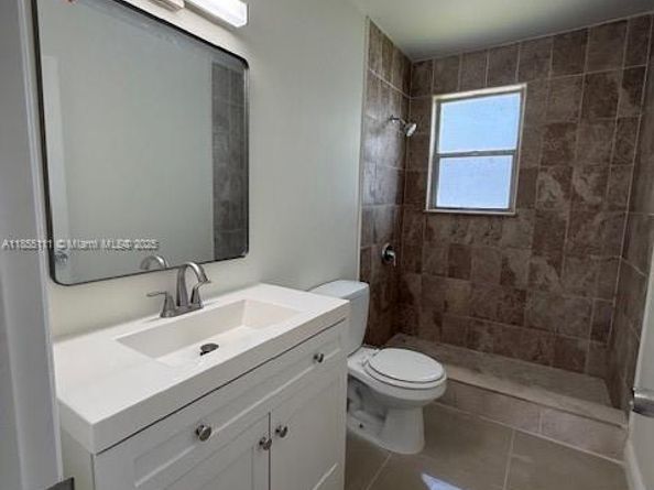 2711 Dewey St, Hollywood FL 33020