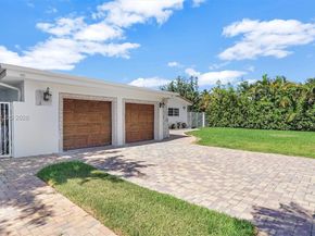 1311 Pierce St, Hollywood FL 33019