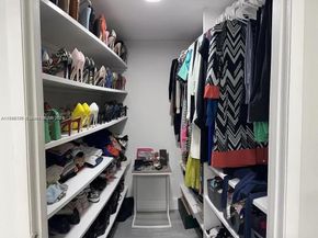 18041 Biscayne Blvd 702, Aventura FL 33160