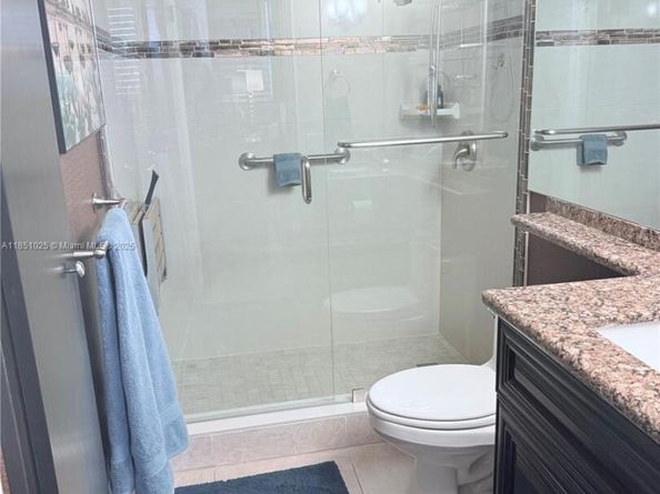 2731 NE 14th St Cswy 502, Pompano Beach FL 33062
