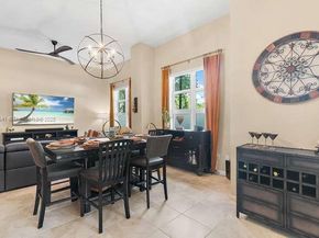 403 S Sapodilla Ave 104, West Palm Beach FL 33401