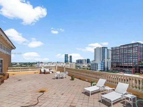 403 S Sapodilla Ave 104, West Palm Beach FL 33401