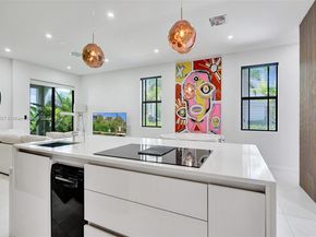 421 NW 17th St, Fort Lauderdale FL 33311