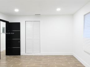 2496 SW 8th St, Fort Lauderdale FL 33312