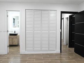 2496 SW 8th St, Fort Lauderdale FL 33312