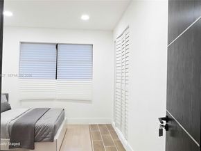 2496 SW 8th St, Fort Lauderdale FL 33312