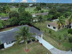 2496 SW 8th St, Fort Lauderdale FL 33312