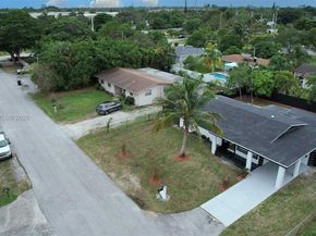2496 SW 8th St, Fort Lauderdale FL 33312