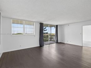3300 W Rolling Hills Cir 606, Davie FL 33328